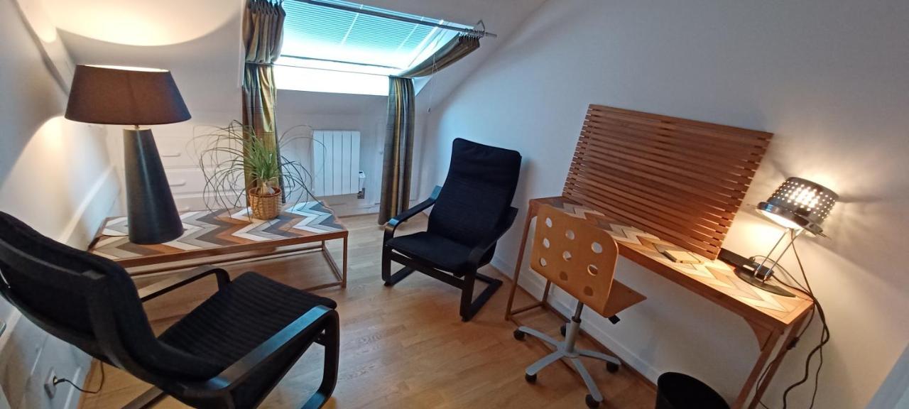 Lin Et L'Hote Preaux Exteriör bild