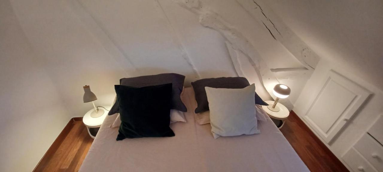 Lin Et L'Hote Preaux Exteriör bild
